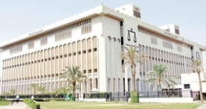 المحكمة الدستورية الكويتية: أحكام الشريعة الإسلامية لا تكون لها قوة إلزام القواعد القانونية إلا إذا تدخل المشرع وقننها