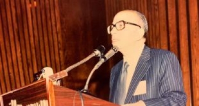 الدكتور محمود نجيب حسني